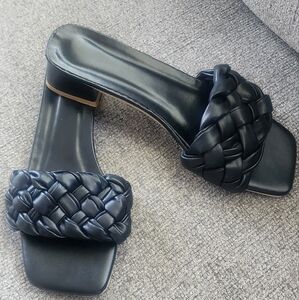 Black Braided Strap Sandals